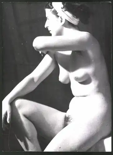 Fotografie Ludwig Geier, Aktmodel, Frauenakt für Maler posierend