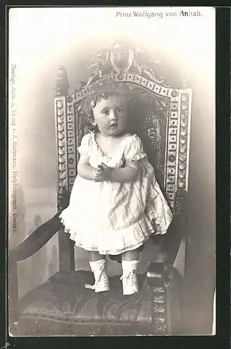 AK Prinz Wolfgang von Anhalt als Kleinkind auf einem Stuhl