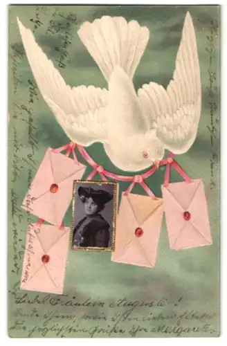 Foto-Collage-AK Taube mit Girlande aus Briefen und einem Frauenportrait