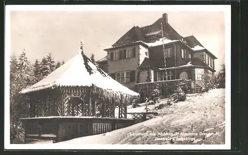 AK Zinnwald, Schulheim des Mädchen-Gymnasiums Dresden-N. im Winter