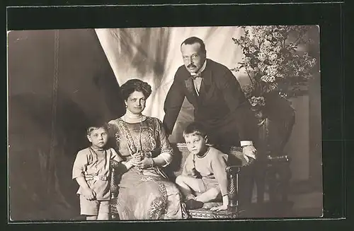AK Grossherzogliche Familie von Hessen-Darmstadt, 1912