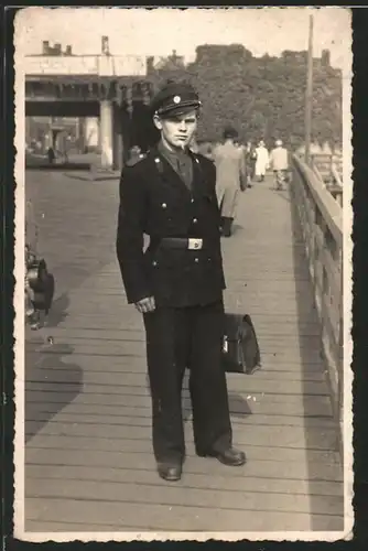 Fotografie junger Soldat der KVP Kasernierte Volkspolizei DDR