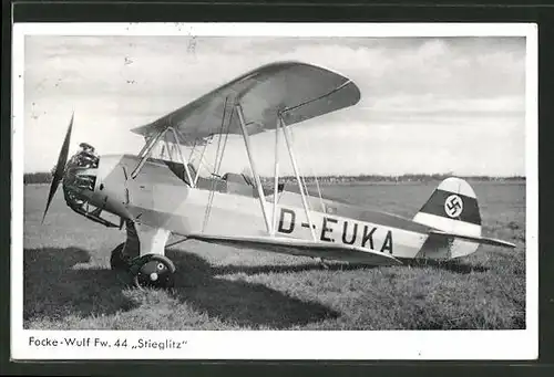 AK Schulflugzeug Focke-Wulf Fw 44 Stieglitz vor dem Start