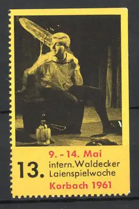 Reklamemarke Korbach, 13. Int. Waldecker Laienspielwoche 1961, Schauspieler auf der Bühne