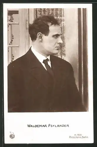 AK Schauspieler Waldemar Psylander im Anzug posierend