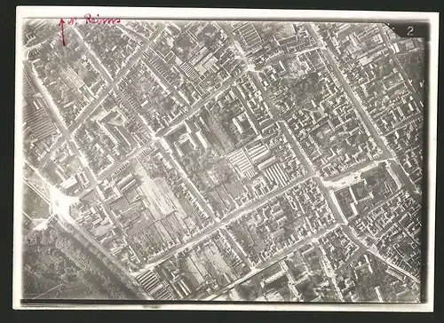 Fotografie 1.WK, Ansicht Reims, Luftbild einer Fliegerabteilung zeigt Bereich der Innenstadt