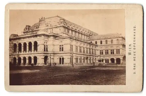 Fotografie Fotograf unbekannt, Ansicht Wien, Partie am Opernhaus um 1869