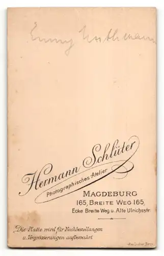 Fotografie Herm. Schlüter, Magdeburg, Portrait bürgerliche Dame