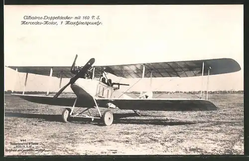 AK Sanke Nr. 441, Albatros-Doppeldecker mit Mercedes-Motor am Boden