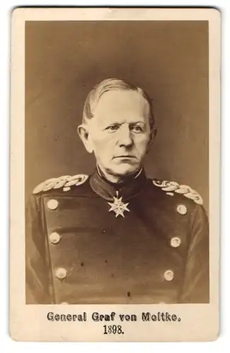 Fotografie unbekannter Fotograf und Ort, General Graf von Moltke