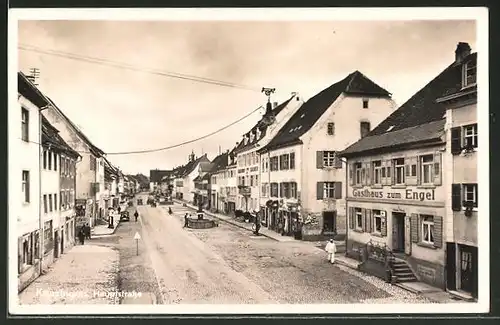AK Kenzingen, Hauptstrasse mit Gasthaus zum Engel