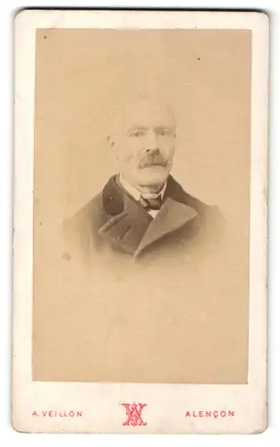 Fotografie A. Veillon, Alencon, Portrait älterer Herr mit Schnauzbart