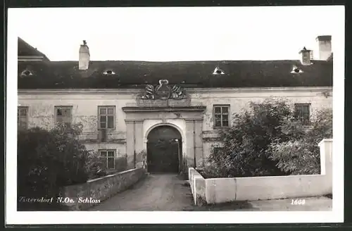 AK Zistersdorf, Eingang zum Schloss