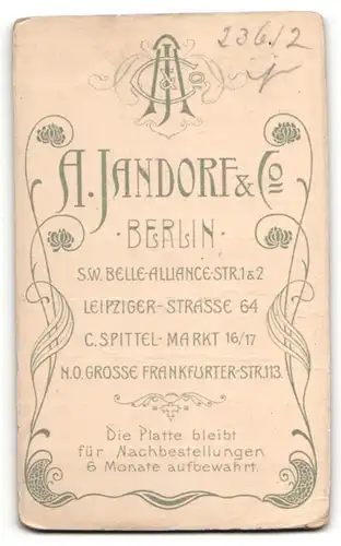 Fotografie A. Jandorf & Co, Berlin, älteres Paar in edler Kleidung