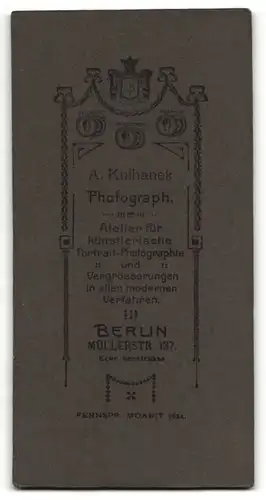 Fotografie A. kulhanek, Berlin, junges Mädchen mit Blumenstrauss und Buch