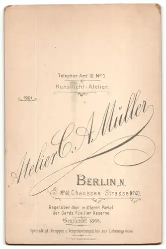 Fotografie Atelier C. A. Müller, Berlin, junges hübschen Paar in Brautmude