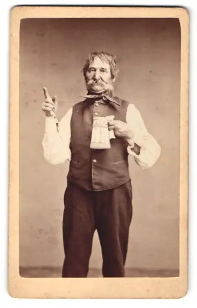 Fotografie Gustav Schultze, Naumburg a/S, Portrait Samiel, Wirt der Rudelsburg, 1869,wie auf PP2E1 0