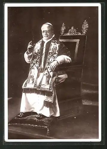 AK Papst Pius XI. auf dem päpstlichen Thron