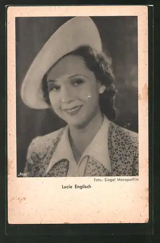 AK Schauspielerin Lucie Englisch lächelnd mit Hut posierend