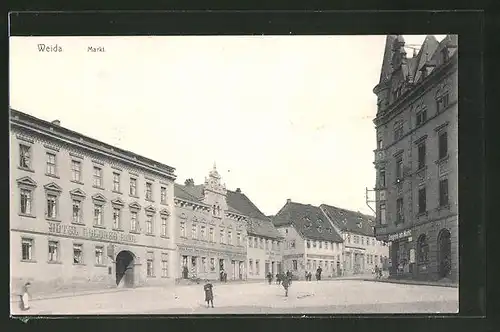 AK Weida, Markt mit Hotel goldener Ring