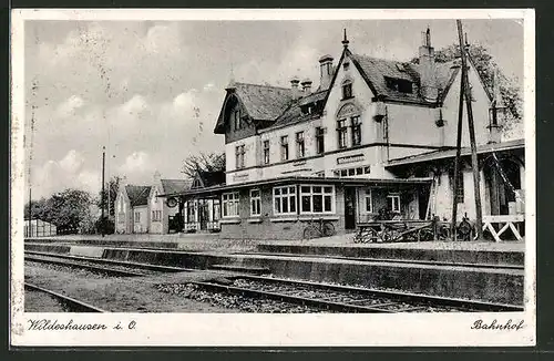 AK Wildeshausen i. O., Bahnhof von der Gleisseite betrachtet
