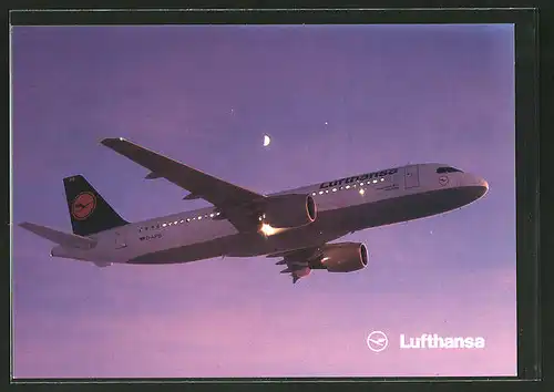AK Airbus A320-200 der Lufthansa im Flug