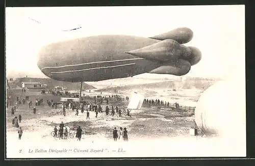 AK Zeppelin / Ballon dirigeable "Clément Bayard"