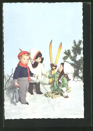 AK Käthe Kruse-Puppen mit Schlitten und Ski