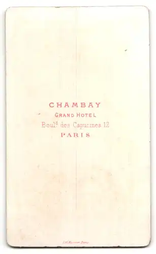 Fotografie Chambay, Paris, Portrait junger dunkelhaariger Mann mit Vollbart