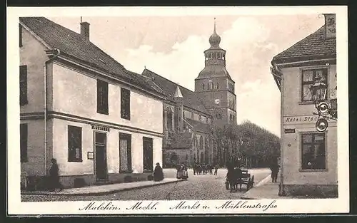 AK Malchin i. Meckl., Hotel in der Mühlenstrasse am Markt