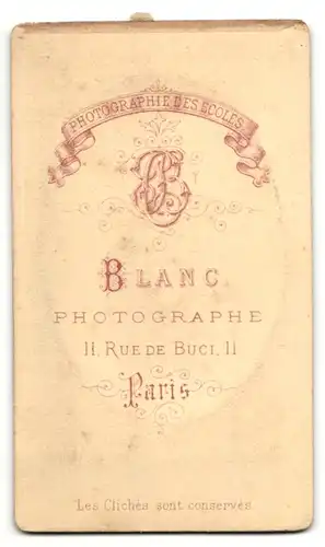 Fotografie Blanc, Paris, Portrait junger Mann mit Bürstenhaarschnitt