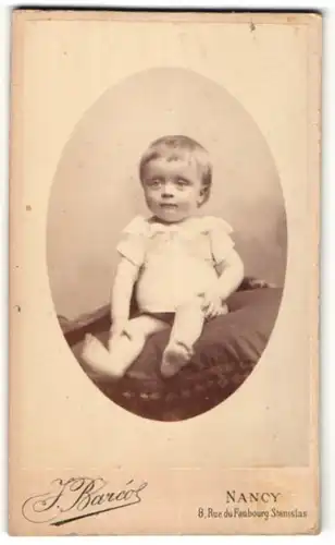Fotografie J. Barco, Nancy, Portrait eines Kleinkindes