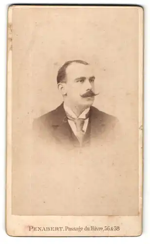 Fotografie G. Penabert, Paris, Portrait eleganter Bürgerlicher mit Schnurrbart