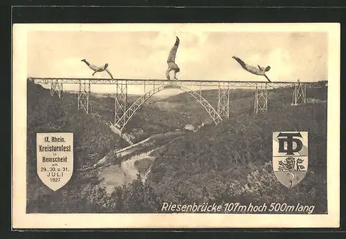 AK Remscheid, IX. Rheinisches Kreisturnfest 1927, Turner auf der Riesenbrücke zwischen Remscheid-Solingen