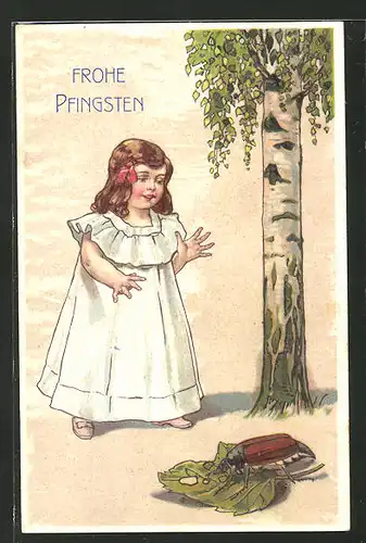 Präge-AK Mädchen freut sich über Maikäfer mit Birkenblatt