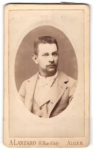 Fotografie A. Lanzaro, Alger, Portrait Herr mit Bürstenhaarschnitt