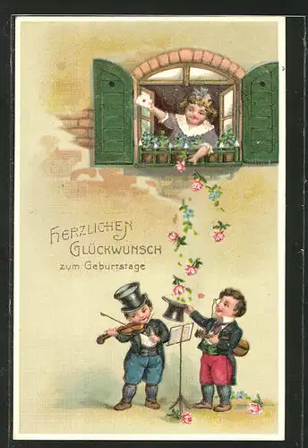 Präge-AK Herzlichen Glückwunsch zum Geburtstage, Frau am Fenster wirft Blumen in Zylinder musizierender Kinder