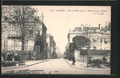 AK Angers, Rue du Mail, prise du boulevard de la mairie