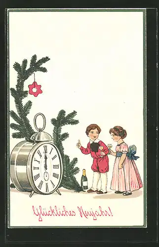 Präge-AK Kleines Pärchen mit Uhr und Sektgläsern warten aufs neue Jahr