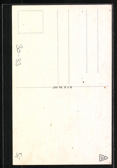 Ak Madchen Mit Schleife In Flaggen Farbe Sitzt Am Strand Und