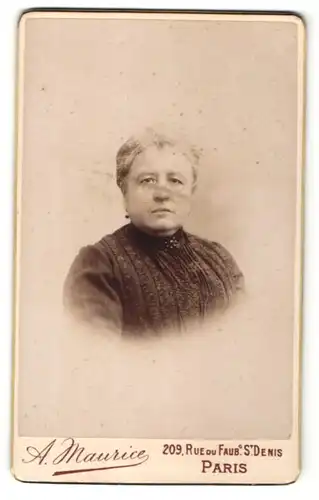 Fotografie A. Maurice, Paris, Portrait betagte Frau