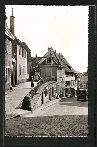 AK Edenkoben / Weinstrasse, Strassenpartie mit Geschäften