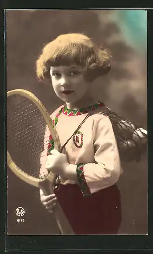 AK Mädchen mit Tennisschläger und Bällen
