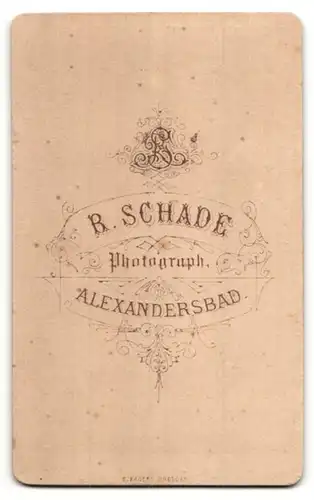 Fotografie R. Schade, Alexandersbad, Portrait junger Mann in festlicher Kleidung
