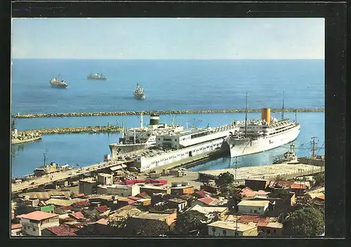 AK Puerto La Guaira, Schiffe am Passenger-Terminal