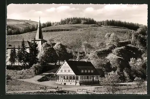 AK Niederheckenbach, Gasthaus-Pension Tannenberg und Kirche