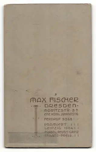 Fotografie Max Fischer, Dresden-A, Portrait Fräulein mit Hochsteckfrisur