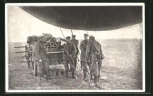 AK Soldaten der Feld-Luftschiffer-Abteilung befüllen einen Ballon