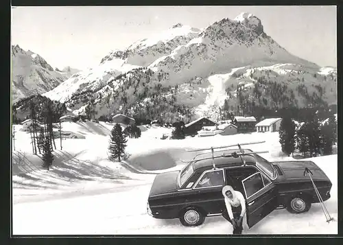 AK Auto der Marke Ford im verschneiten Gebirge