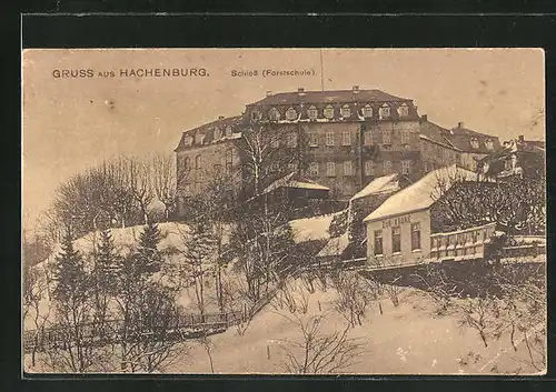 AK Hachenburg, Schloss mit Gasthaus zur Krone im Winter
